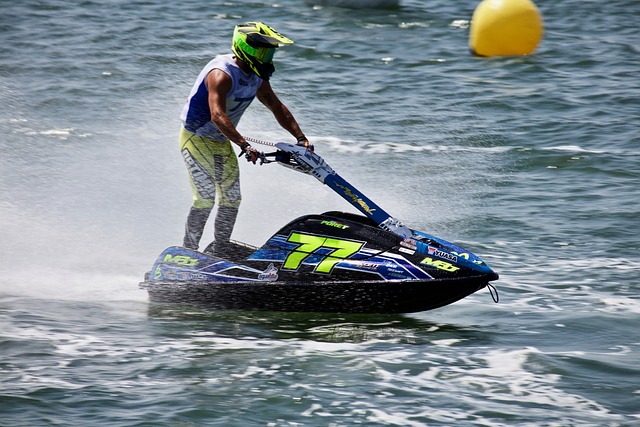 菲爾米諾接受減薪願望留隊但未獲利物浦青睞.